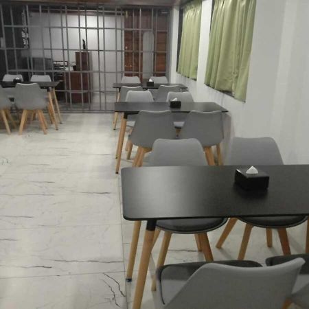 Sharman Suites Pune Zewnętrze zdjęcie